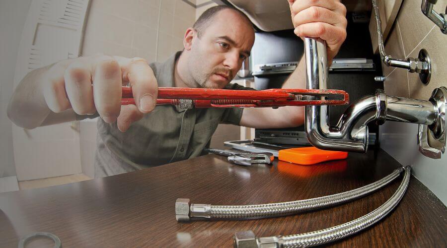 Expert burst pipe repair services in Bryant, IL